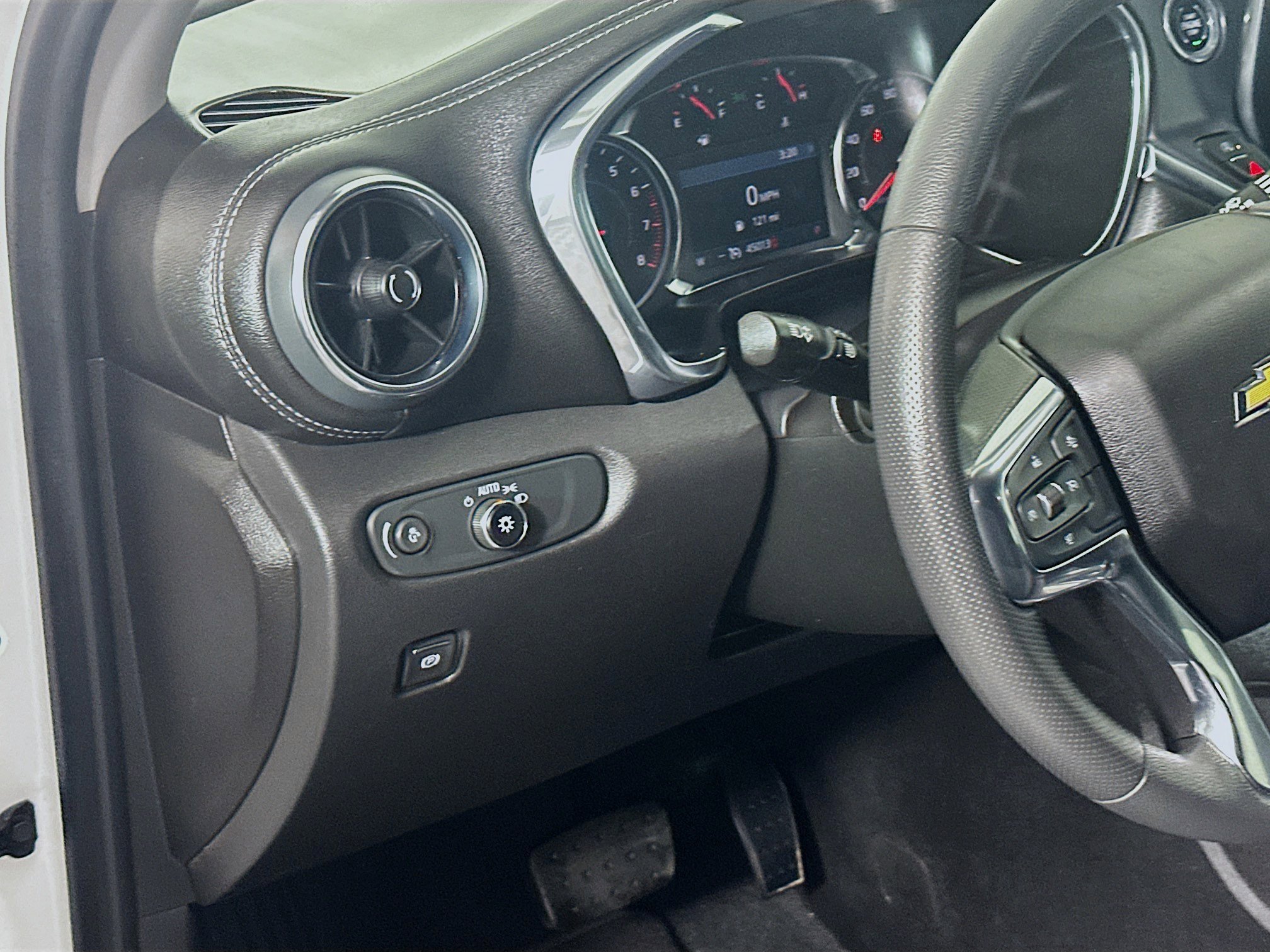 Used 2024 Chevrolet Blazer LT image 16