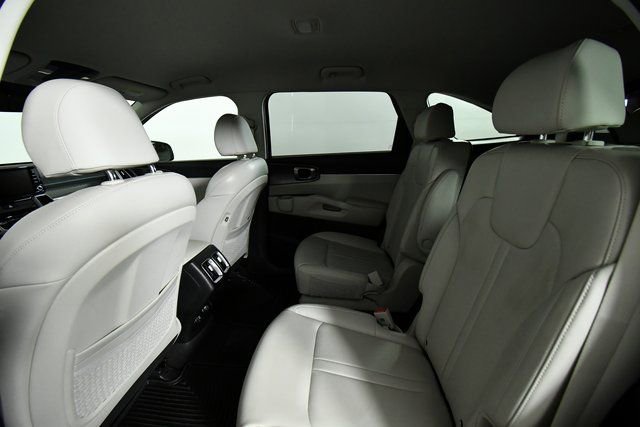 Used 2024 Kia Sorento EX image 24