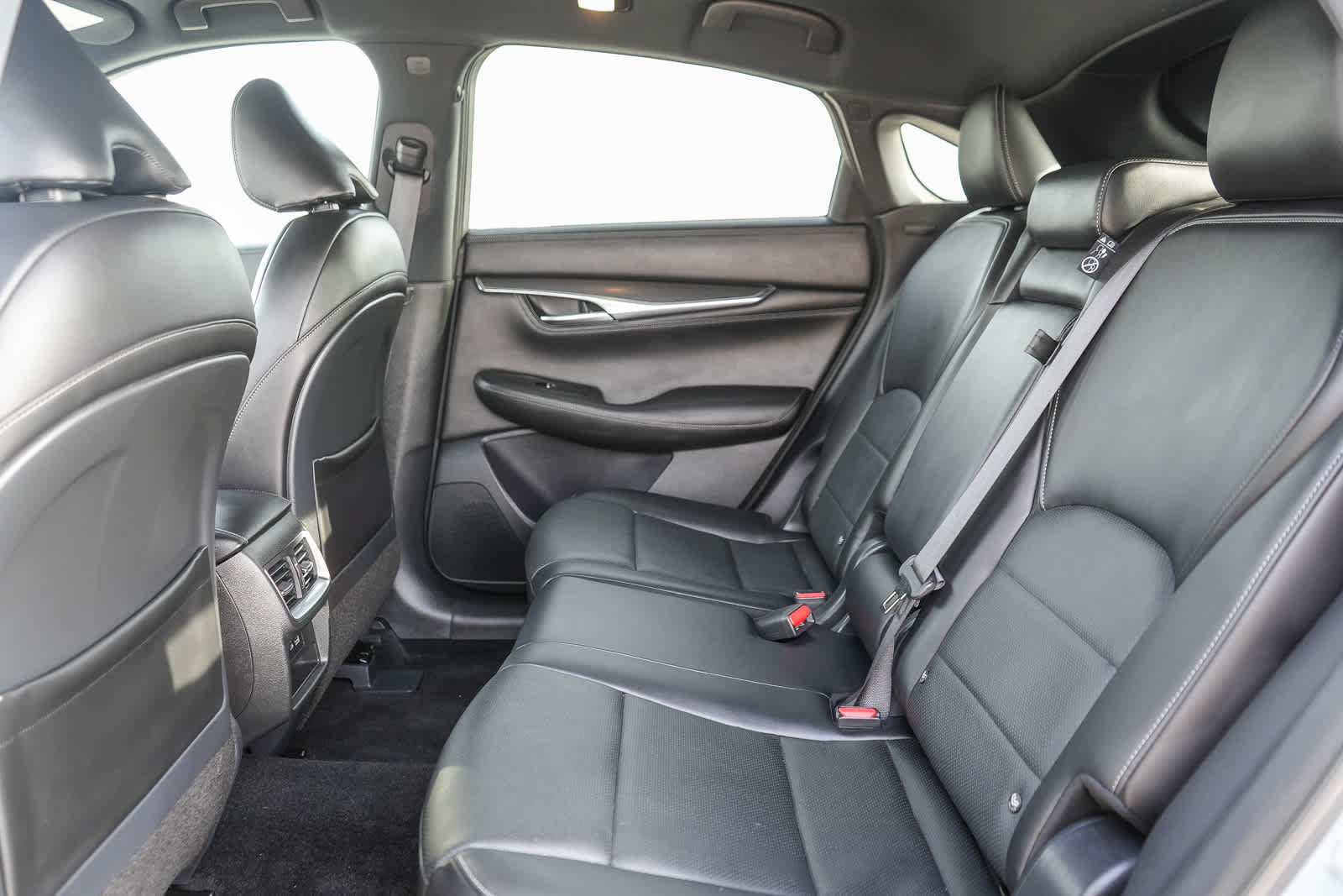 Used 2024 INFINITI QX55 Luxe w/ Cargo Package AWD/4WD image 19