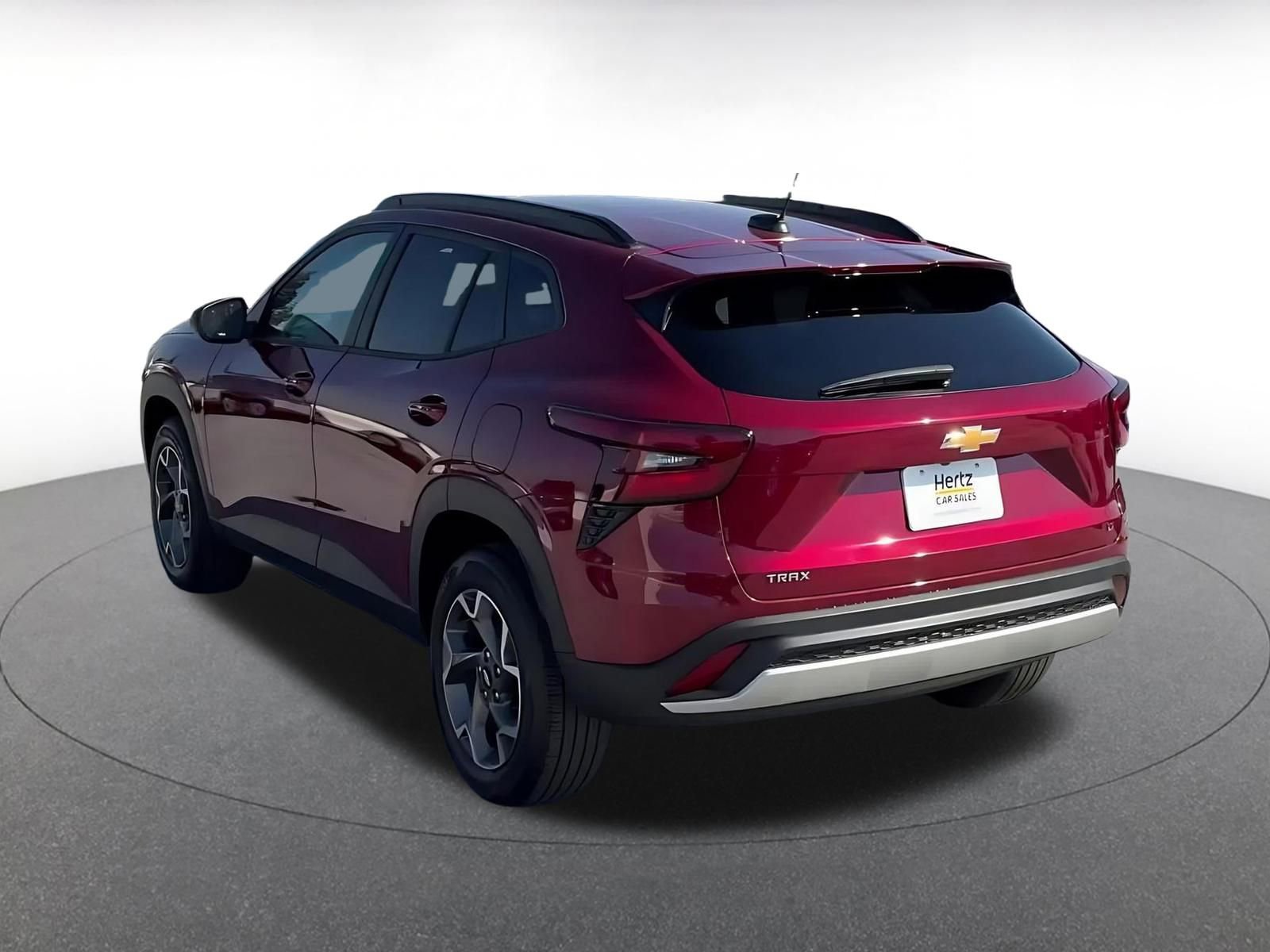 Used 2025 Chevrolet Trax LT w/ LT Convenience Package image 11