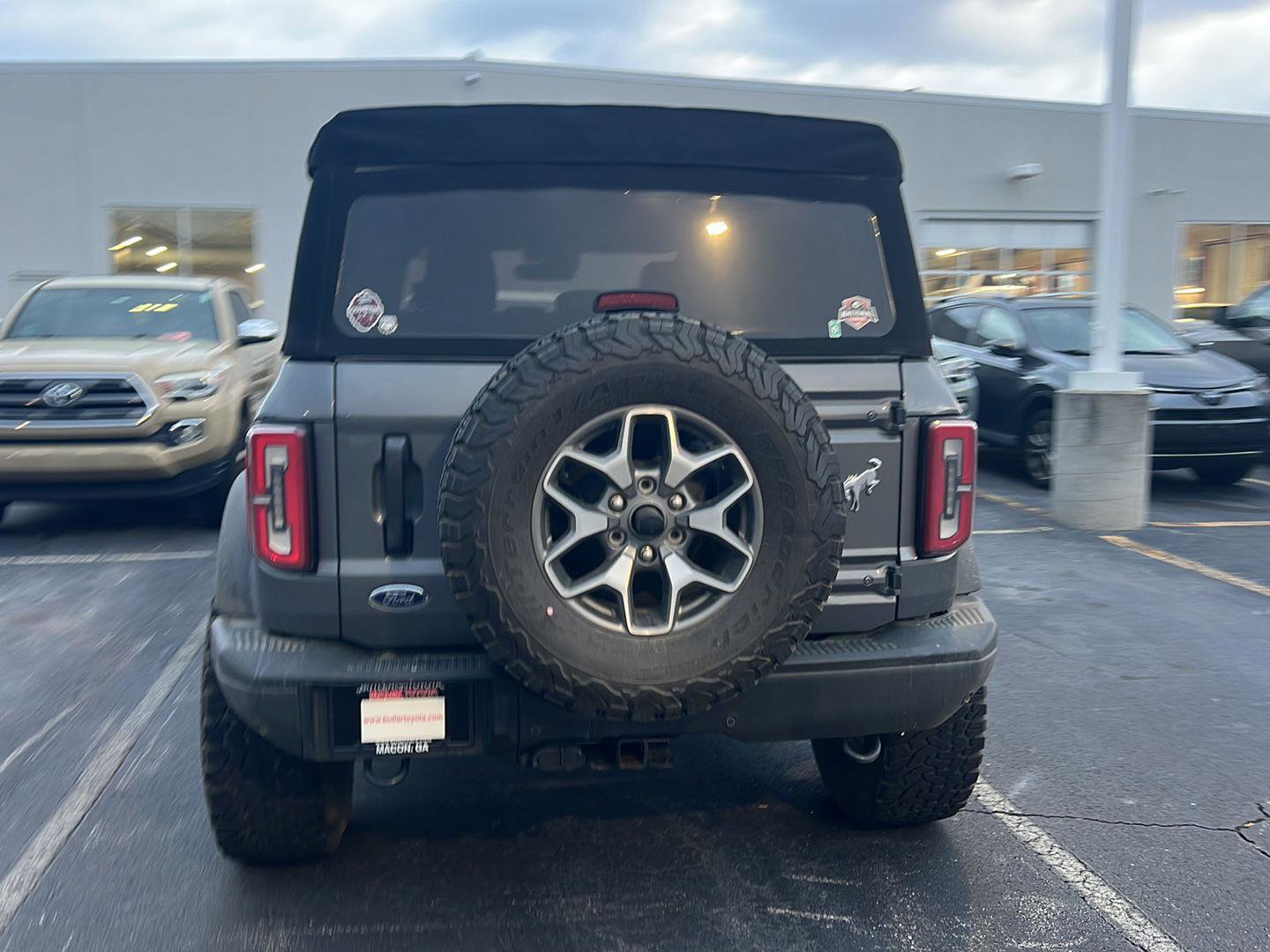 Used 2021 Ford Bronco Badlands image 7