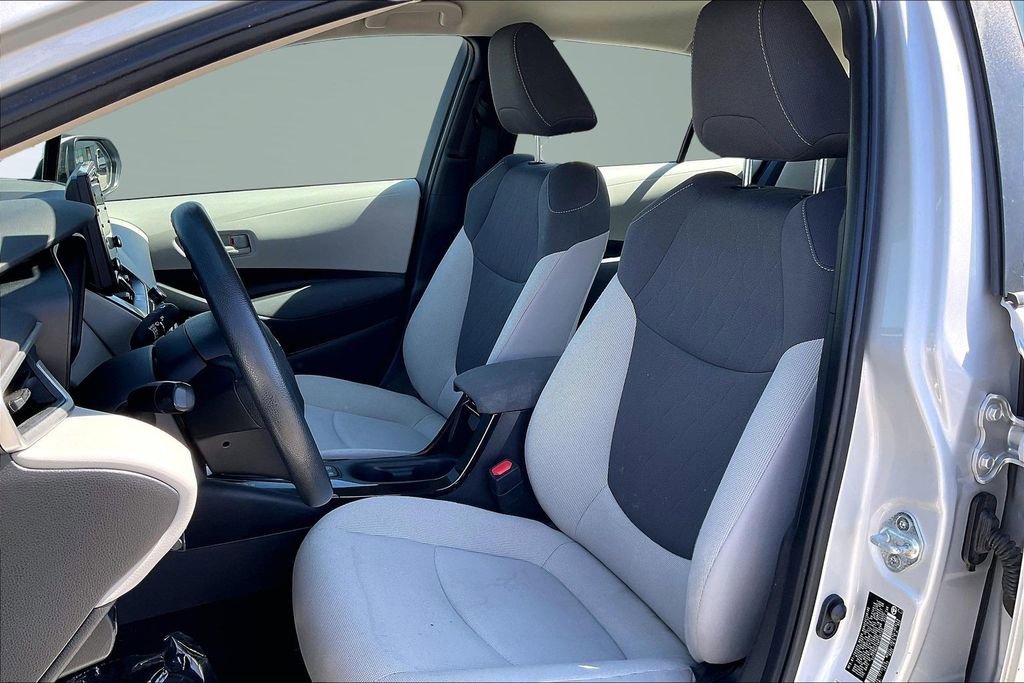 Used 2022 Toyota Corolla LE image 23