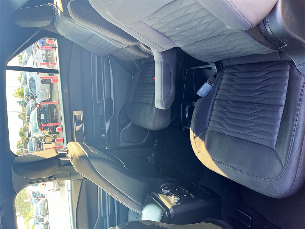 Used 2020 Ford Explorer XLT image 23