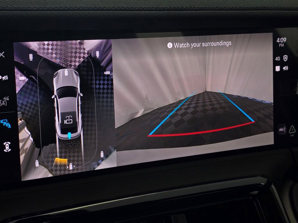 New 2025 Porsche Panamera 4 image 28