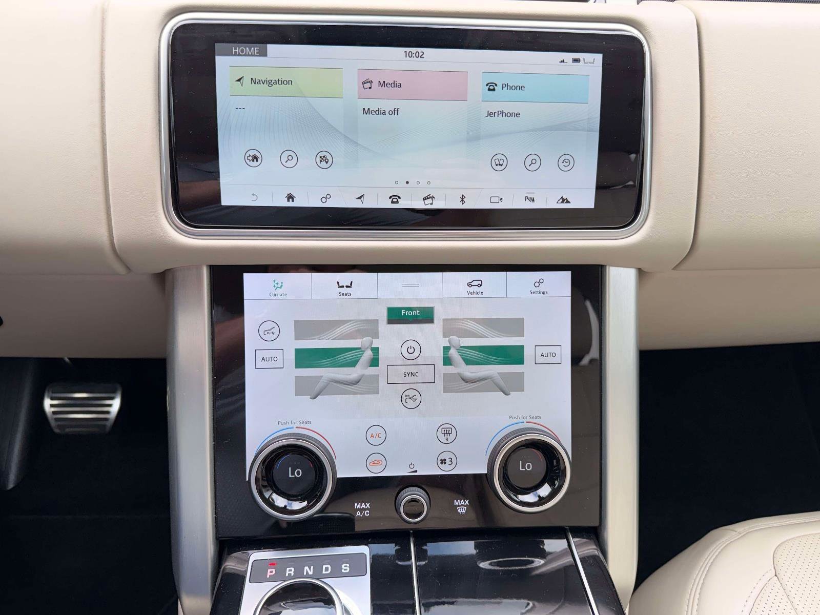 Used 2022 Land Rover Range Rover Westminster Edition image 13