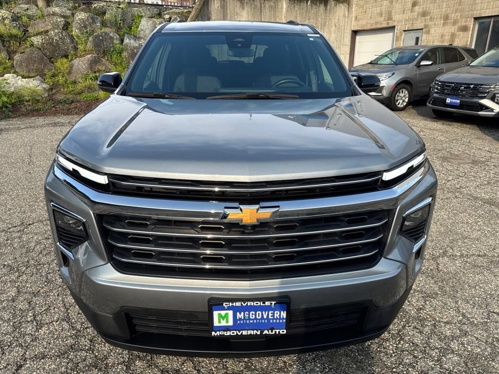 Used 2024 Chevrolet Traverse LT w/ LPO, Floor Liner Package FWD image 10