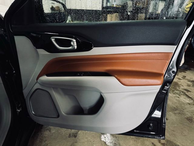 Certified 2022 Jeep Compass Limited image 14