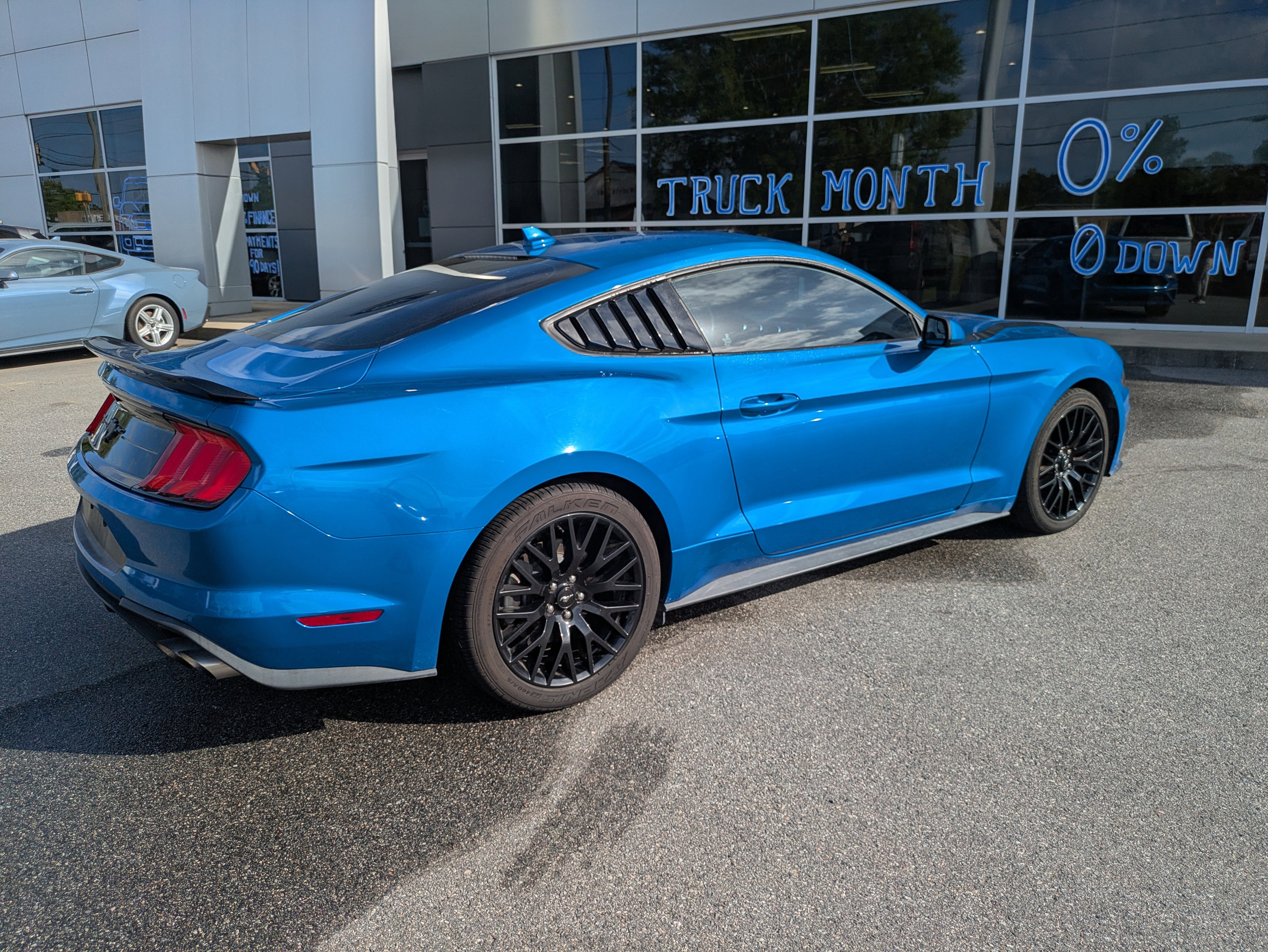 Used 2020 Ford Mustang Coupe w/ Equipment Group 101A image 4