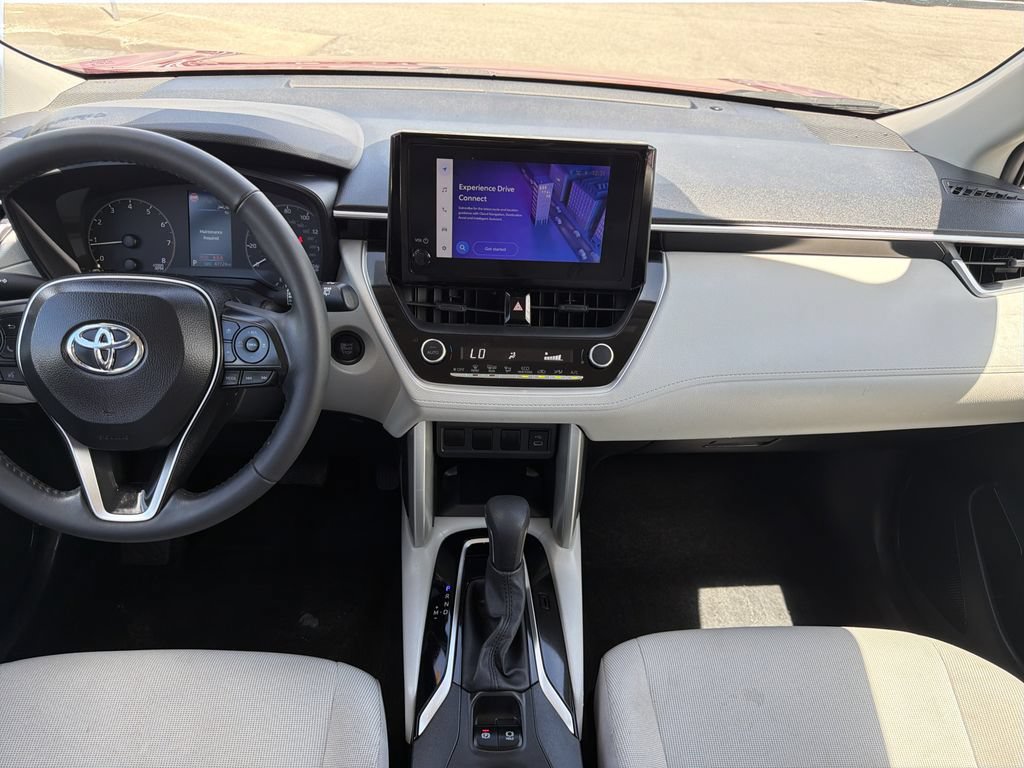 Used 2024 Toyota Corolla Cross LE FWD image 16