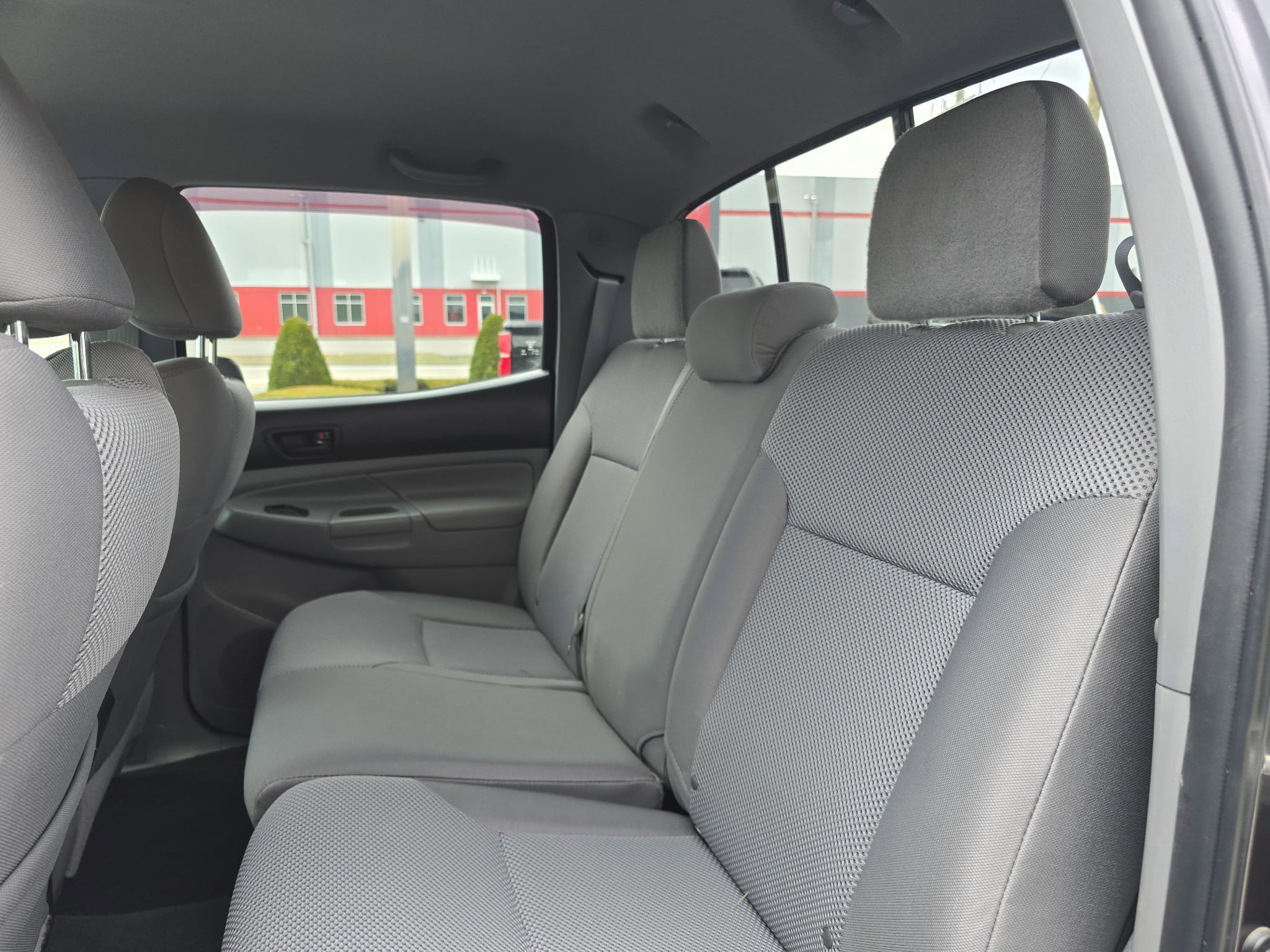 Used 2015 Toyota Tacoma 4x4 Double Cab w/ TRD Sport Package image 14