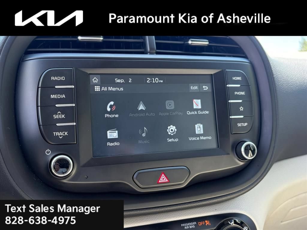 Used 2020 Kia Soul LX FWD image 11