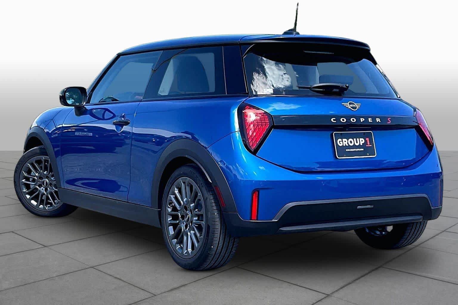 Used 2025 MINI Cooper S FWD image 10