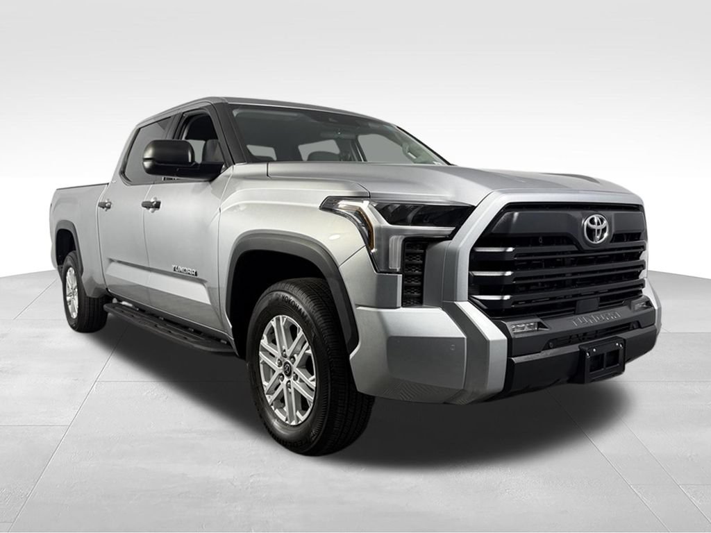 Used 2024 Toyota Tundra SR5 AWD/4WD image 3