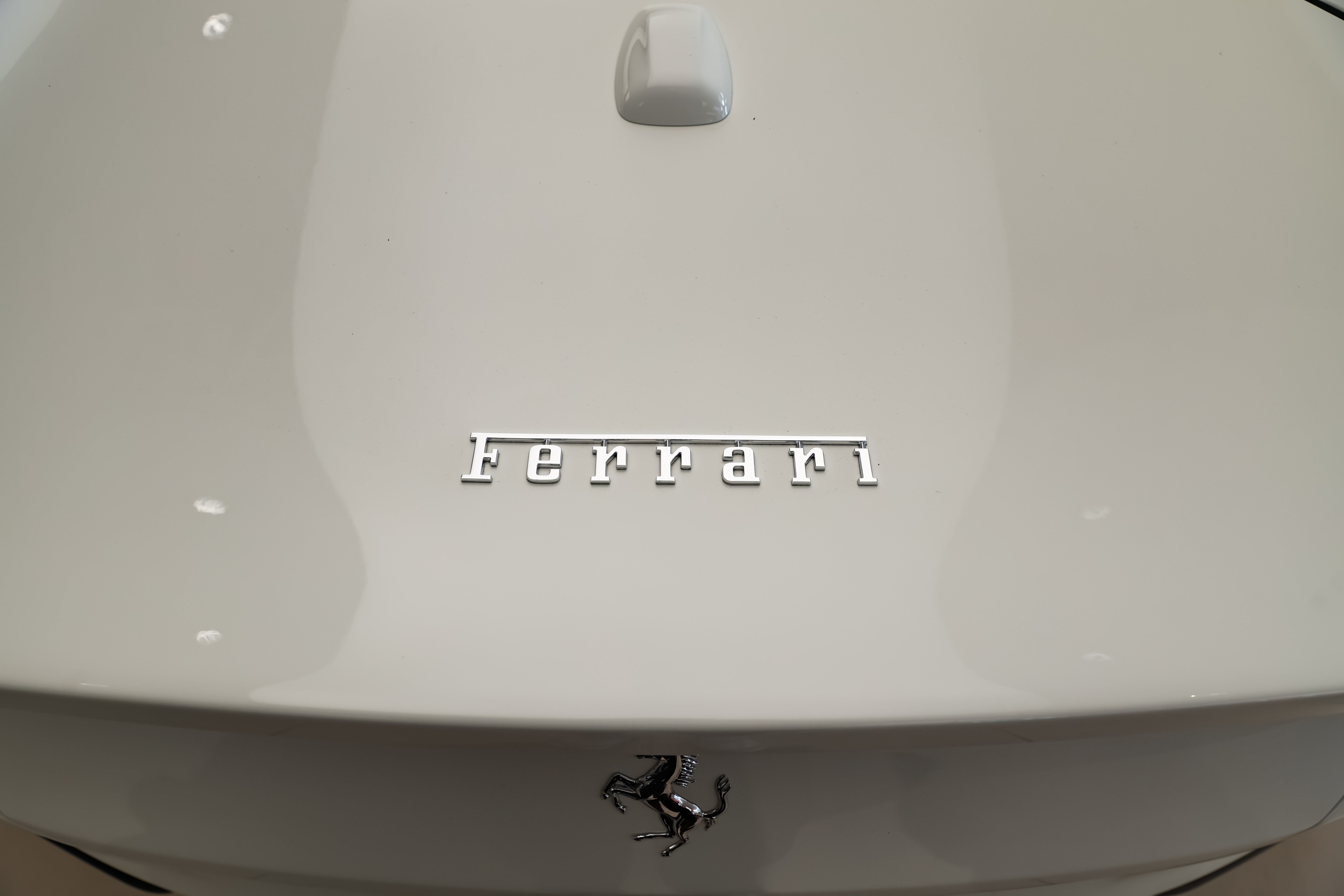 Used 2021 Ferrari 812 GTS RWD image 20