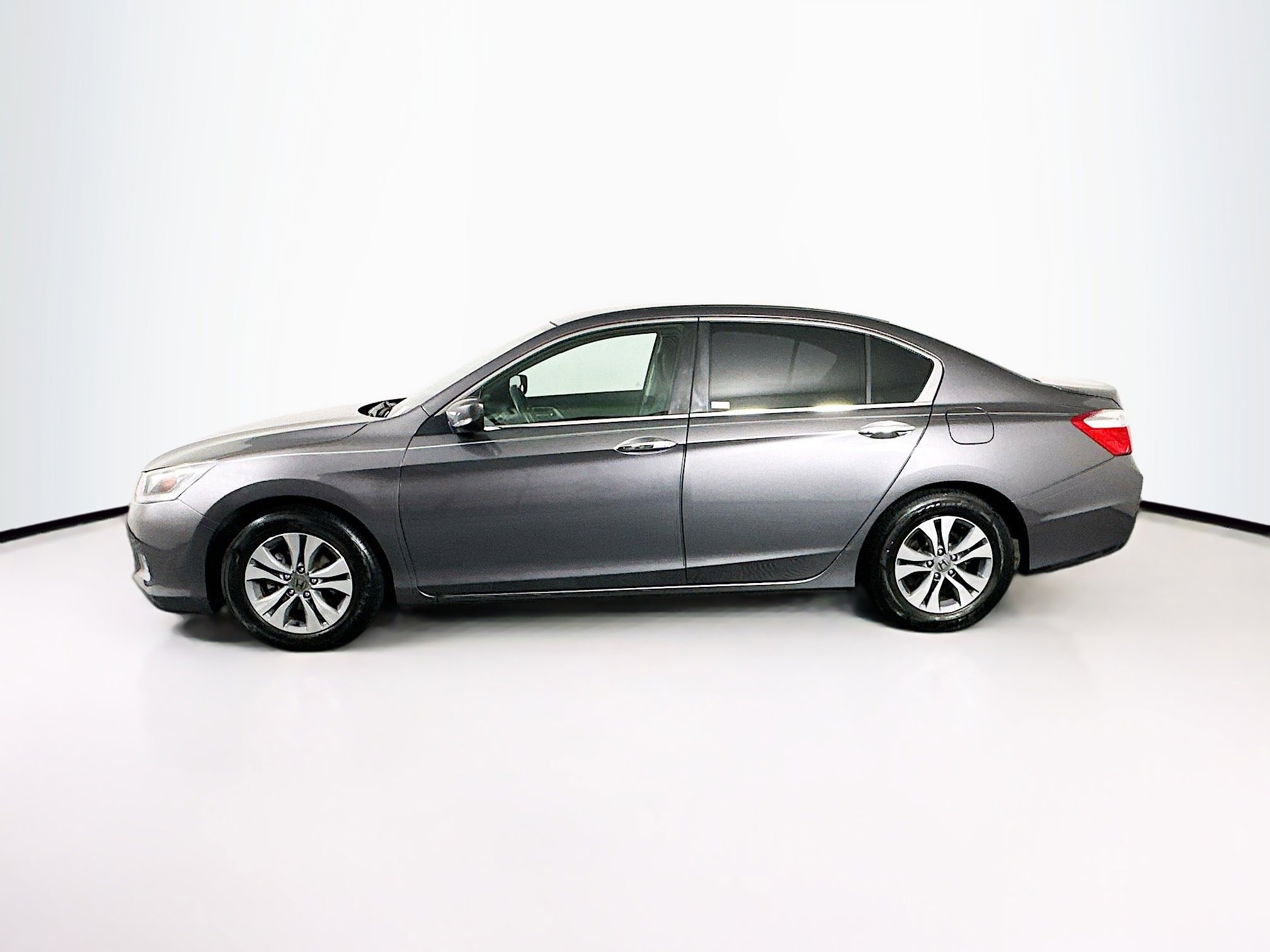 Used 2015 Honda Accord LX image 4
