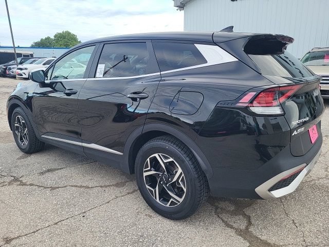Used 2023 Kia Sportage LX FWD image 19