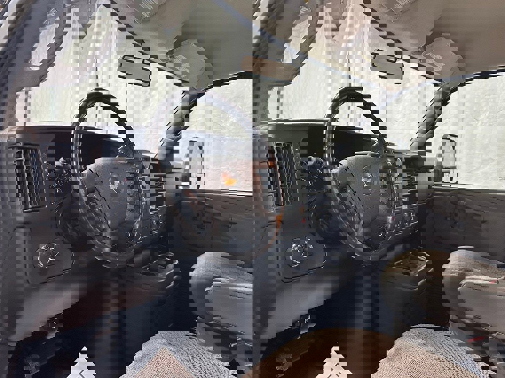 Used 2022 Chevrolet Express 3500 w/ Power Convenience Package image 16