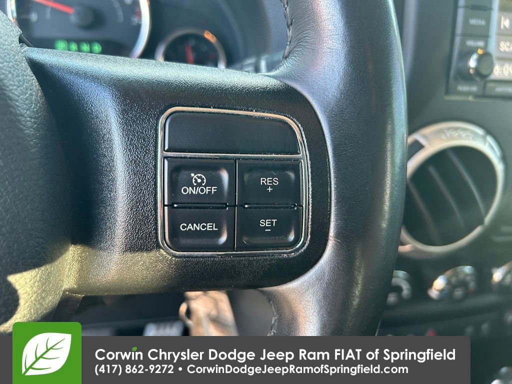 Used 2018 Jeep Wrangler Rubicon w/ Connectivity Group AWD/4WD image 13