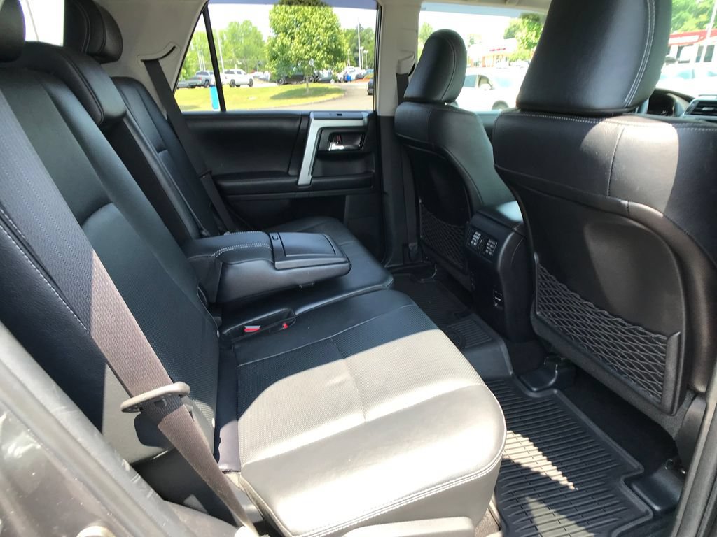 Used 2018 Toyota 4Runner Limited AWD/4WD image 30