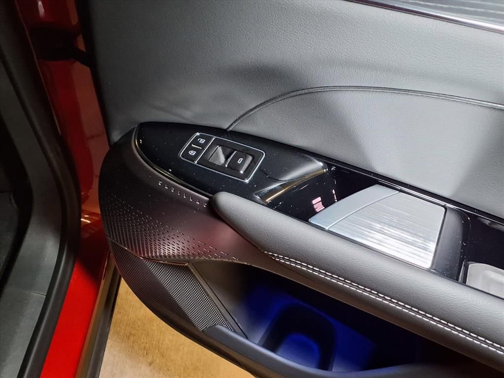 Certified 2025 Cadillac Lyriq Sport image 22