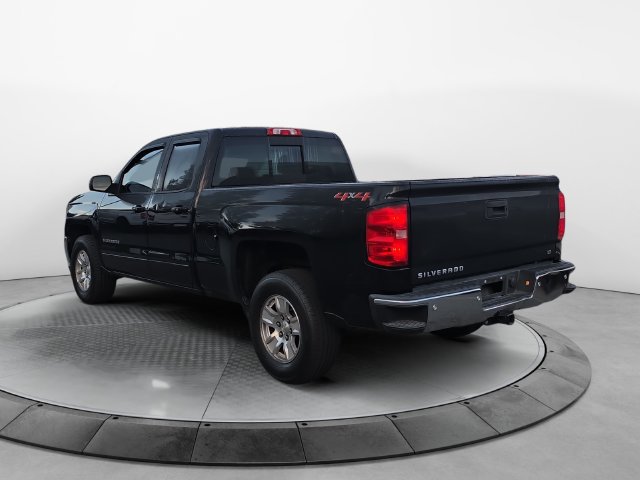 Used 2018 Chevrolet Silverado 1500 LT w/ All Star Edition AWD/4WD image 3