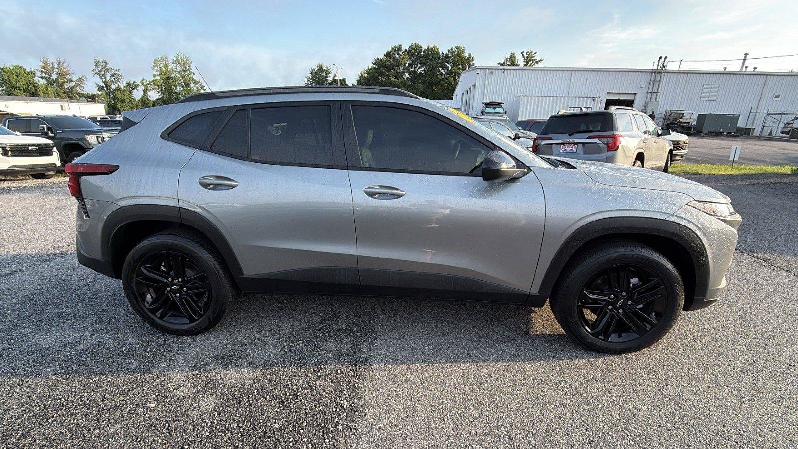 Used 2025 Chevrolet Trax ACTIV w/ Driver Confidence Package FWD image 6