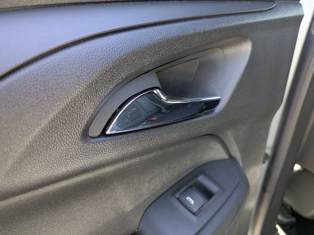 Used 2023 Chevrolet TrailBlazer RS w/ Convenience Package image 28