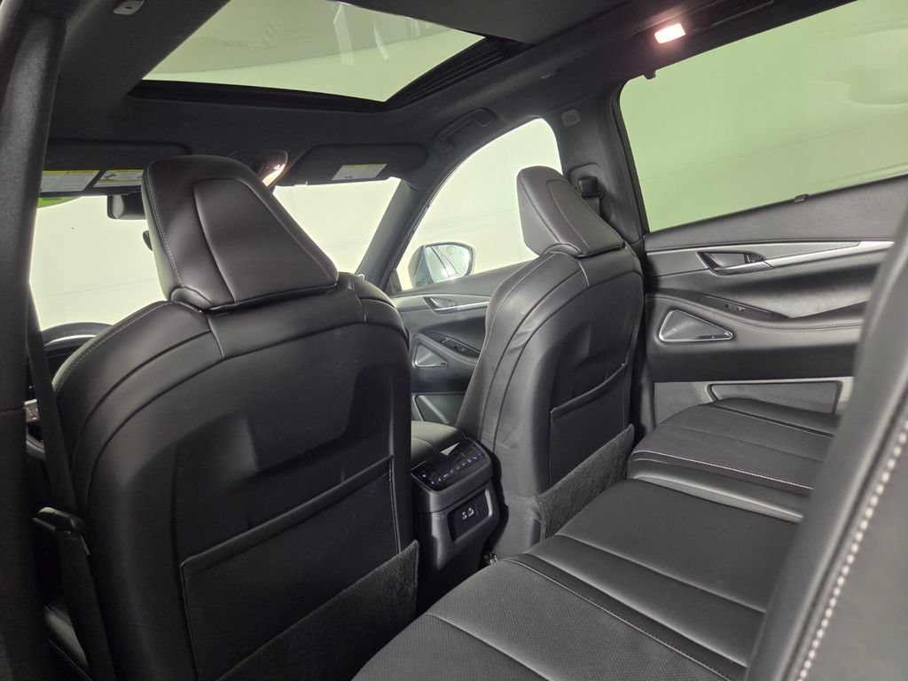 Used 2025 INFINITI QX60 Luxe w/ Black Edition FWD image 24