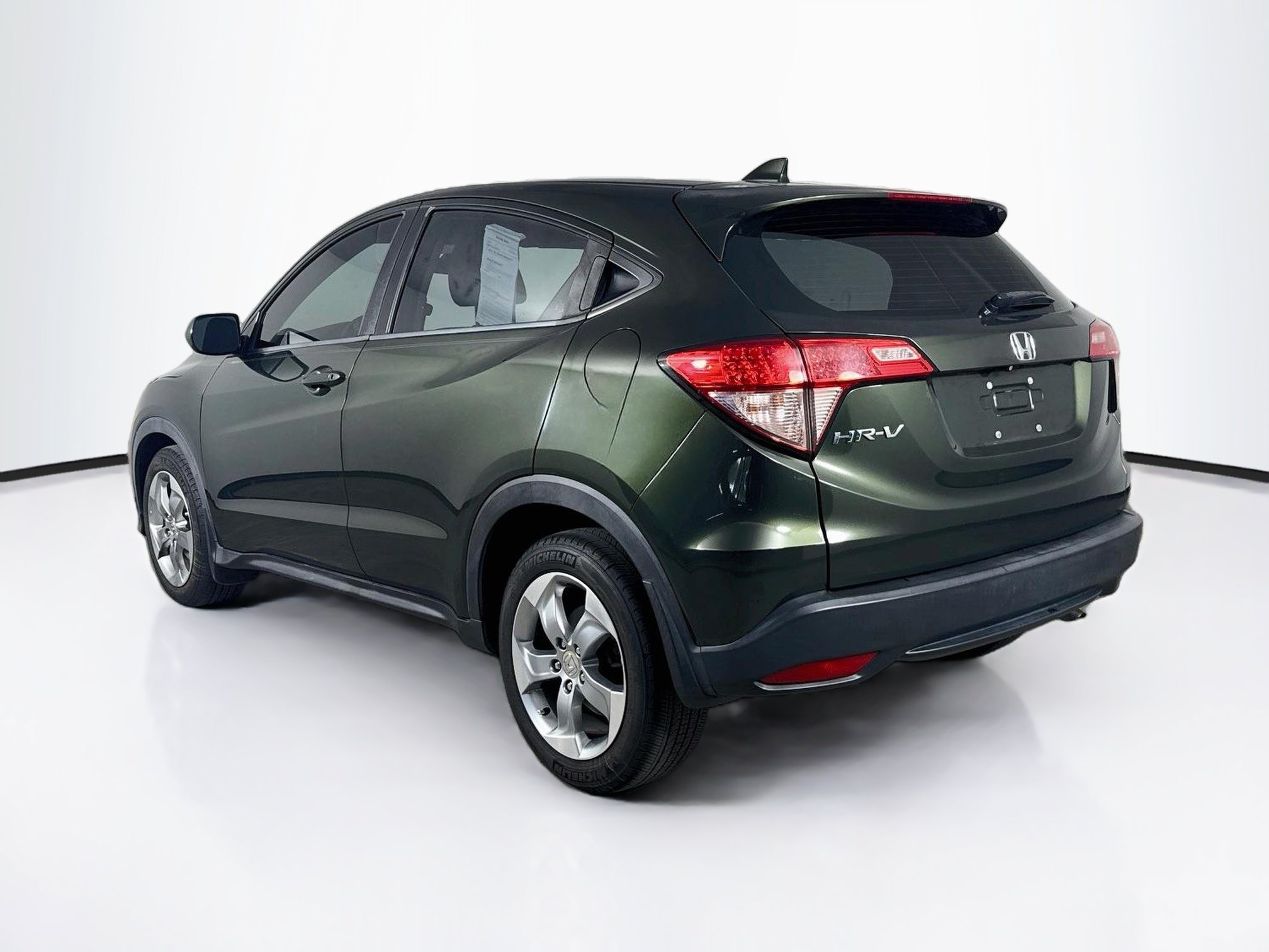 Used 2018 Honda HR-V LX image 28
