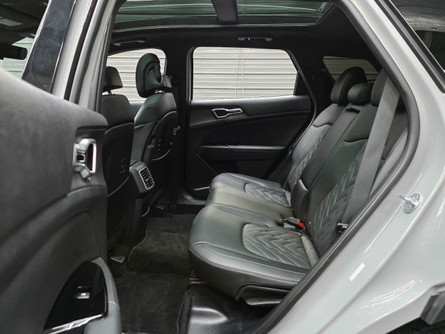 Used 2023 Kia Sportage X-Line w/ X-Line Premium Package AWD/4WD image 16