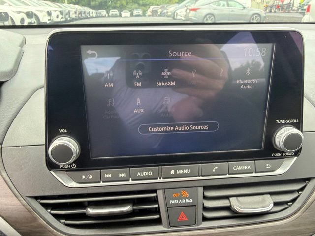 Used 2024 Nissan Altima 2.5 SV FWD image 24