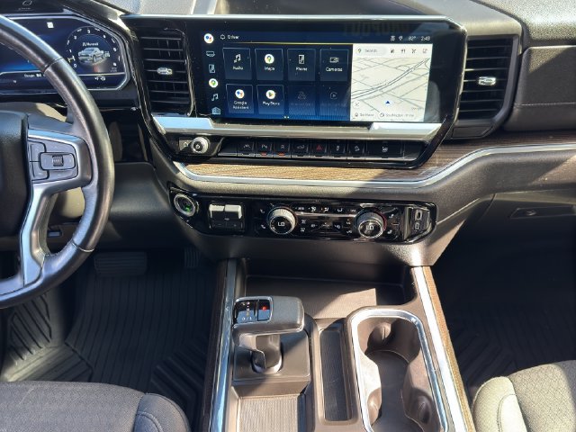 Used 2022 Chevrolet Silverado 1500 LT AWD/4WD image 19
