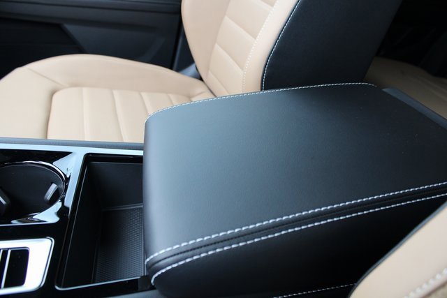 New 2026 Volkswagen Atlas Cross Sport SEL R-Line image 6