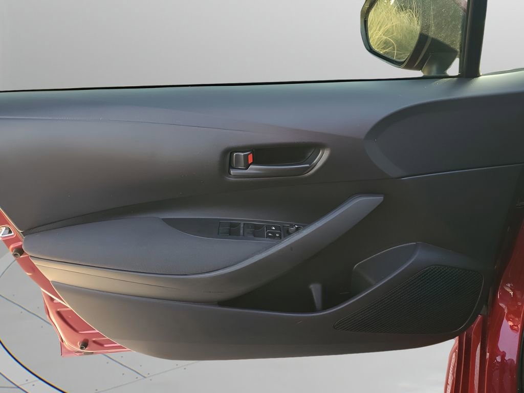 Used 2022 Toyota Corolla LE image 26