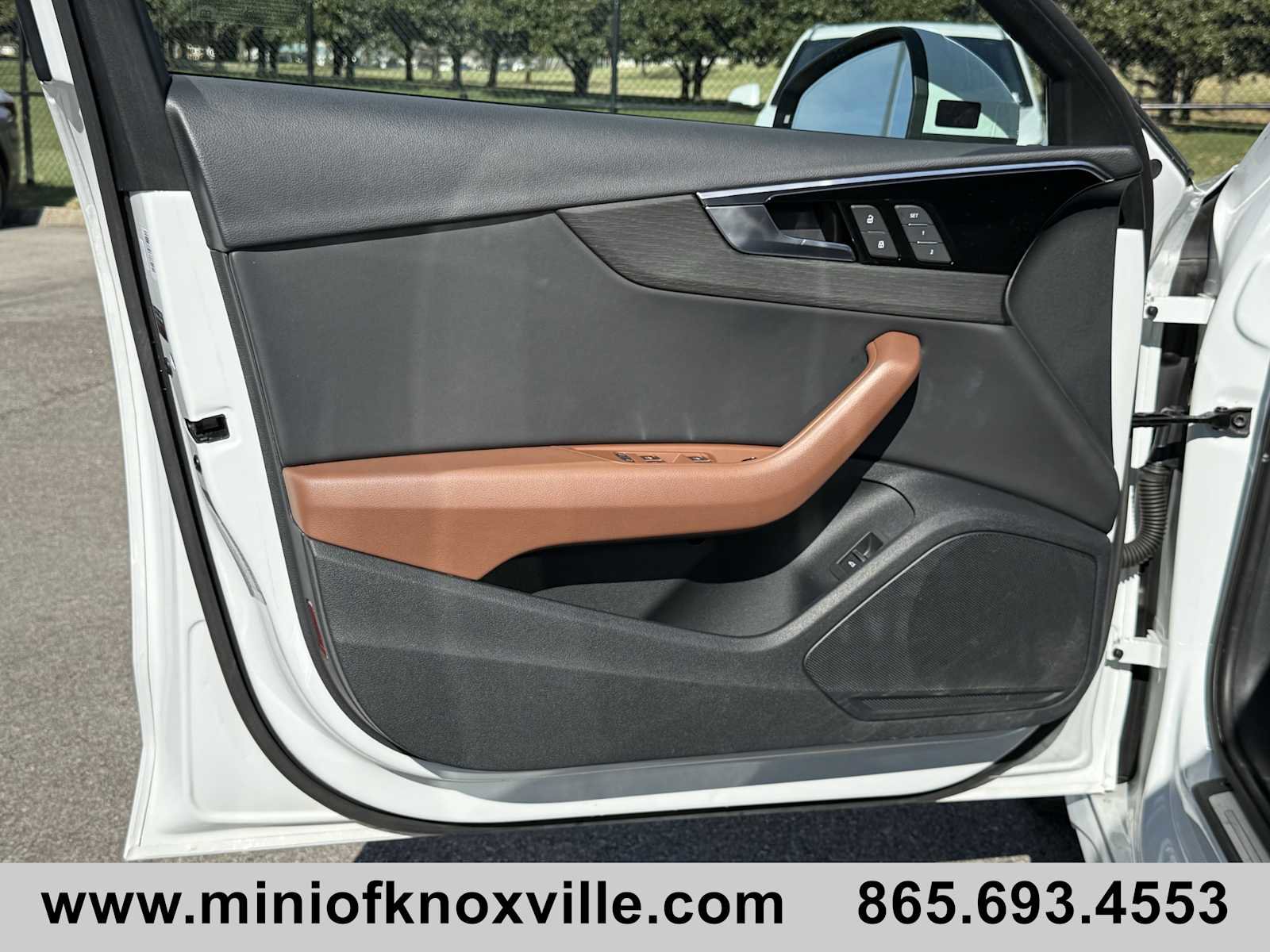 Used 2023 Audi A4 2.0T Premium w/ Convenience Package image 13