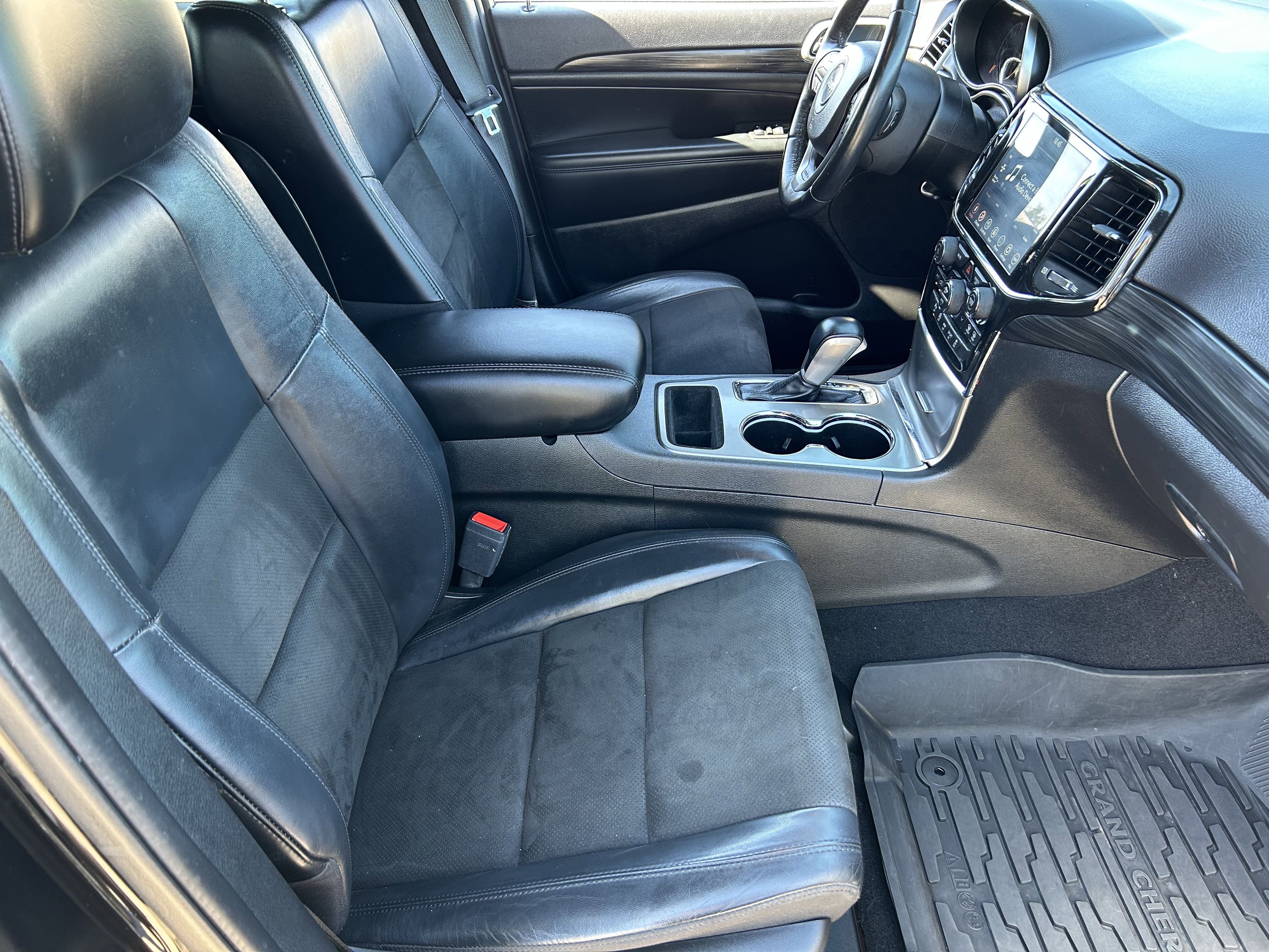 Certified 2021 Jeep Grand Cherokee Laredo X AWD/4WD image 10