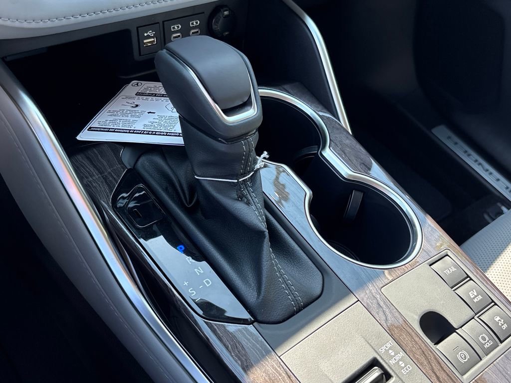 New 2026 Toyota Highlander Limited image 22