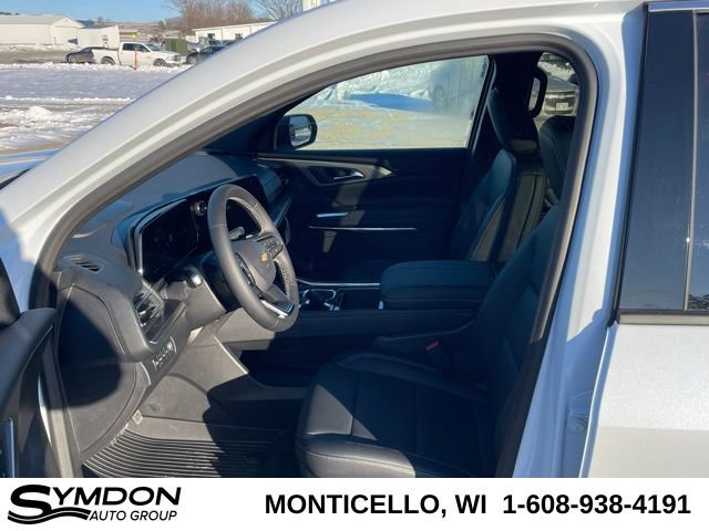 New 2026 Chevrolet Traverse LT w/ Sun and Wheel Package image 15