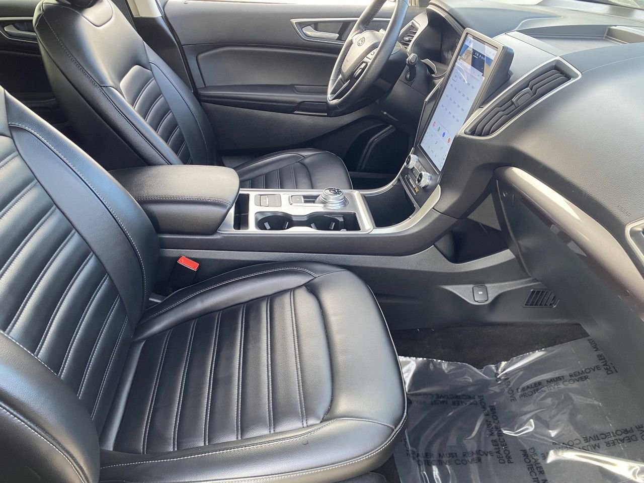 Used 2024 Ford Edge SEL image 9