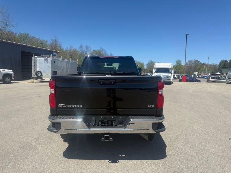 Used 2022 Chevrolet Silverado 2500 LTZ AWD/4WD image 7