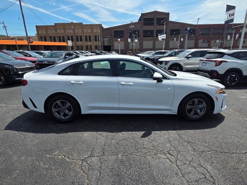 Used 2021 Kia K5 LXS FWD image 8