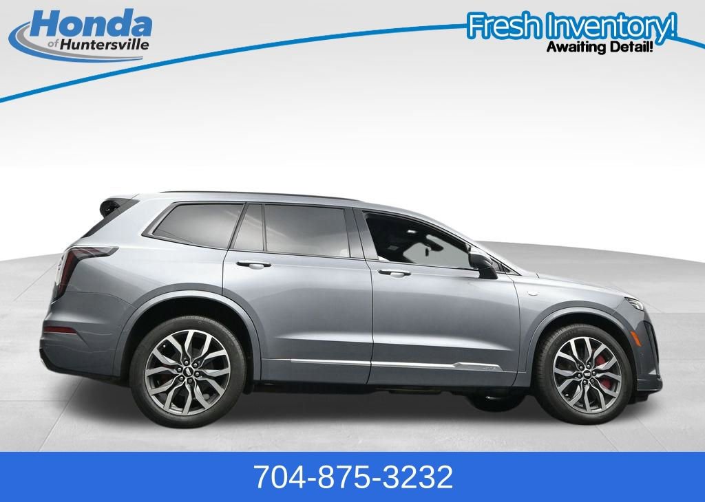 Used 2022 Cadillac XT6 Sport w/ Technology Package AWD/4WD image 28