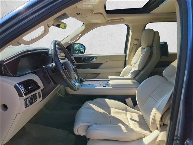 Used 2020 Lincoln Navigator Reserve image 17