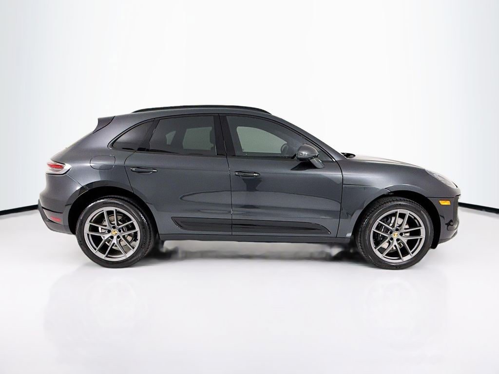 New 2026 Porsche Macan AWD/4WD image 8