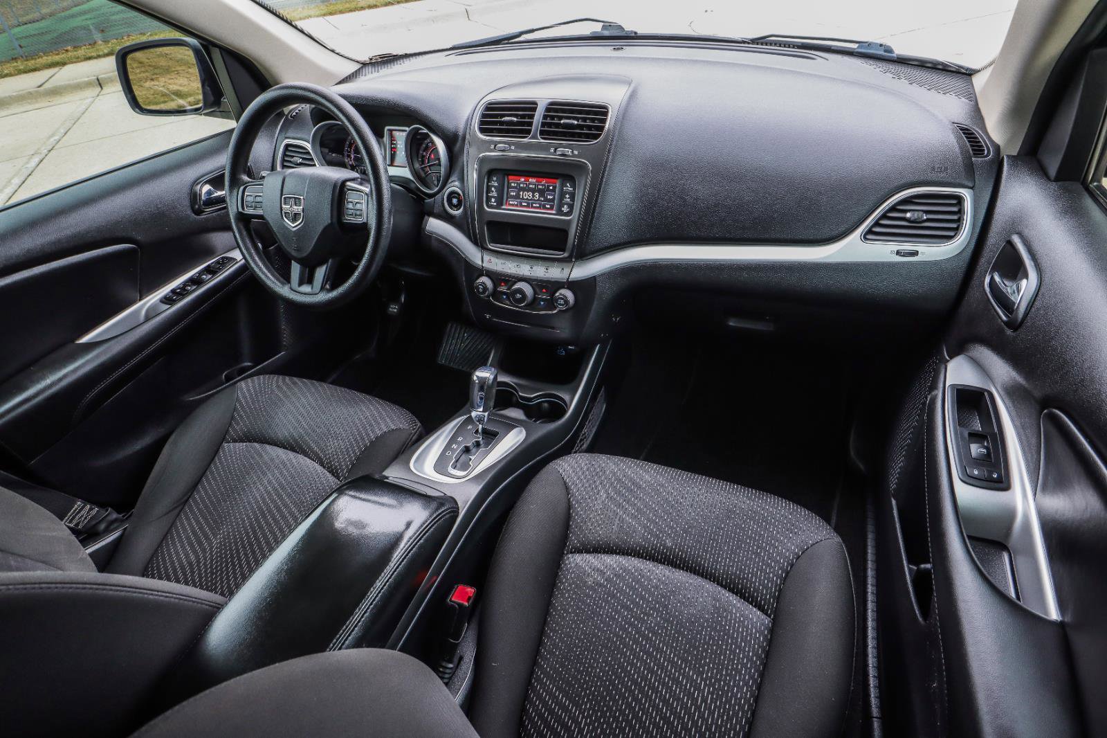 Used 2020 Dodge Journey SE FWD image 23