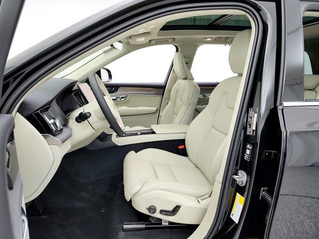 New 2026 Volvo XC90 T8 Ultra w/ Protection Package AWD/4WD image 21