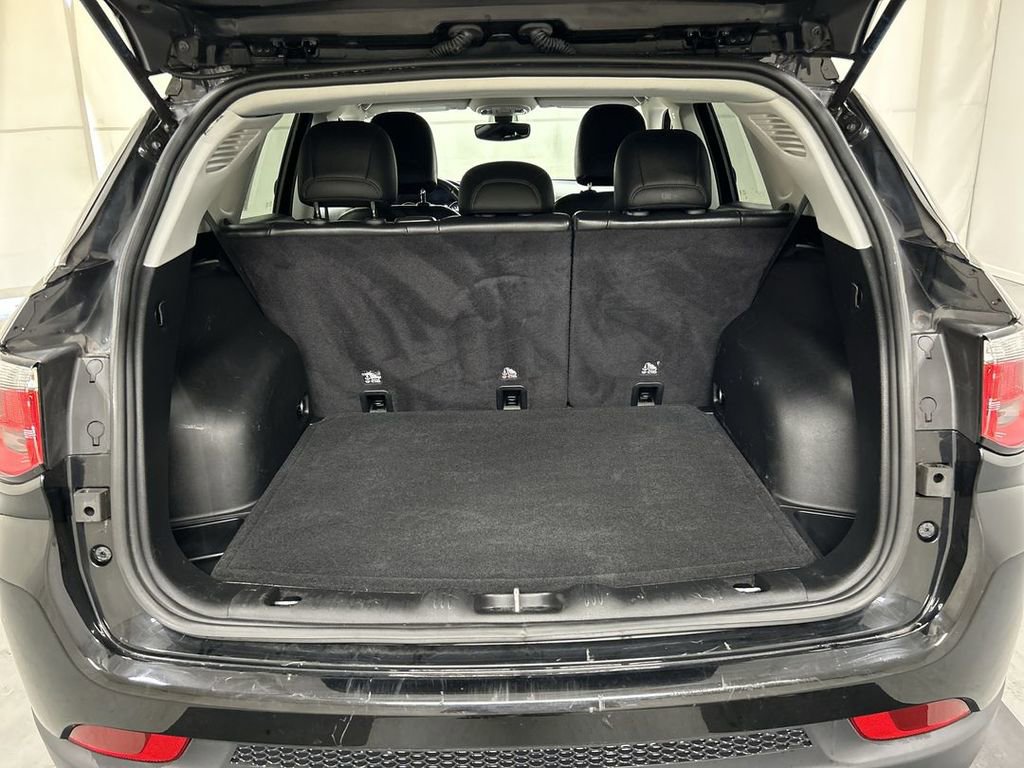 Used 2019 Jeep Compass Latitude w/ Popular Equipment Group AWD/4WD image 21