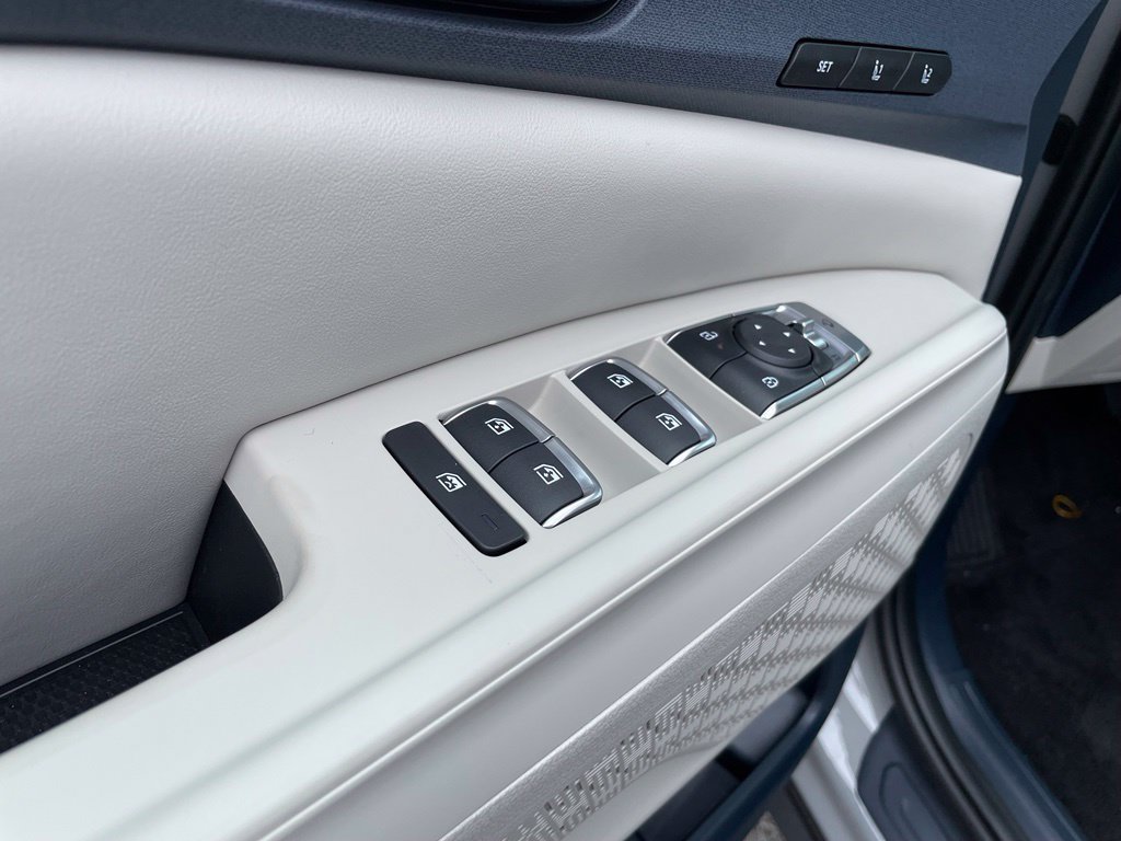 New 2026 Kia Carnival EX FWD image 12