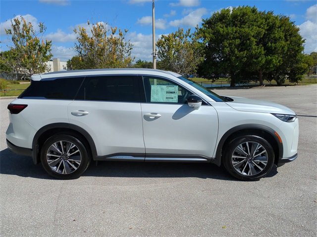 New 2026 INFINITI QX60 Luxe w/ Cargo Package image 3