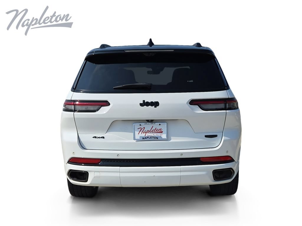 Used 2023 Jeep Grand Cherokee L Summit AWD/4WD image 4